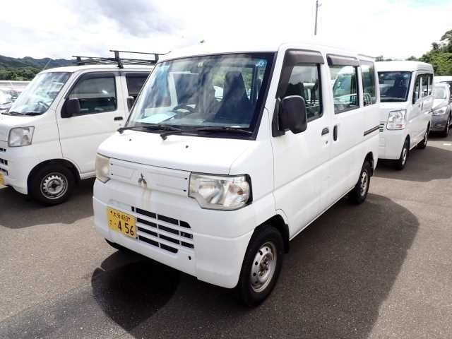 148 Mitsubishi Minicab van U62V 2013 г. (ORIX Fukuoka Nyusatsu)